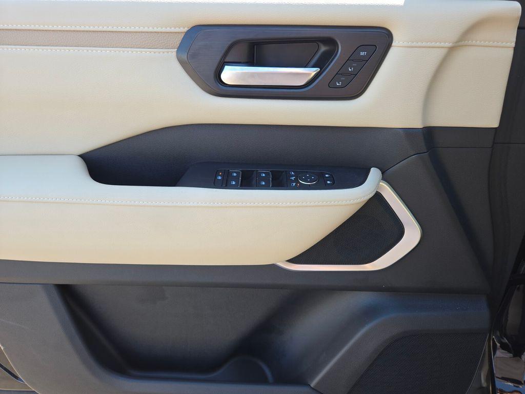new 2025 Nissan Armada car, priced at $71,406
