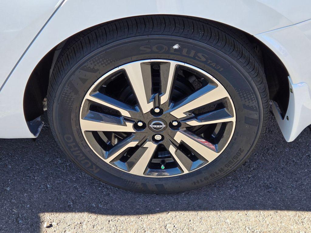 new 2025 Nissan Versa car, priced at $19,086