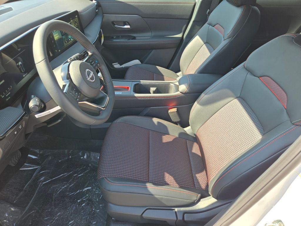 new 2025 Nissan Kicks car, priced at $25,066