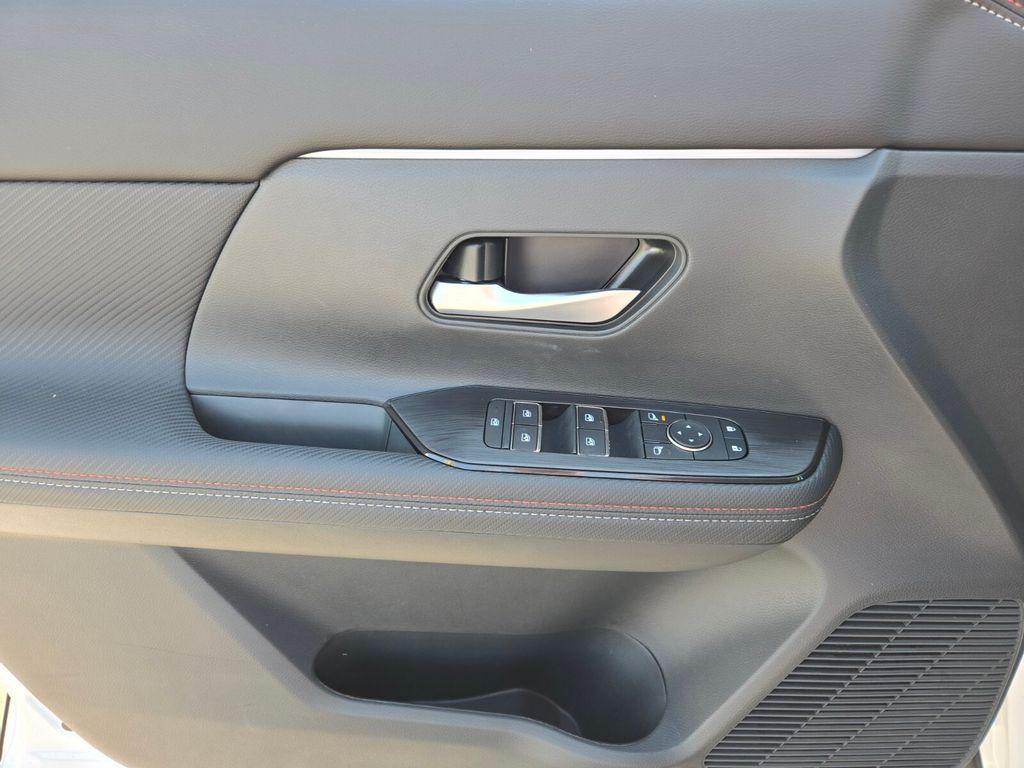 new 2025 Nissan Kicks car, priced at $25,066