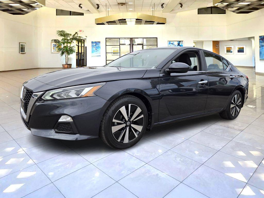 used 2022 Nissan Altima car, priced at $20,000