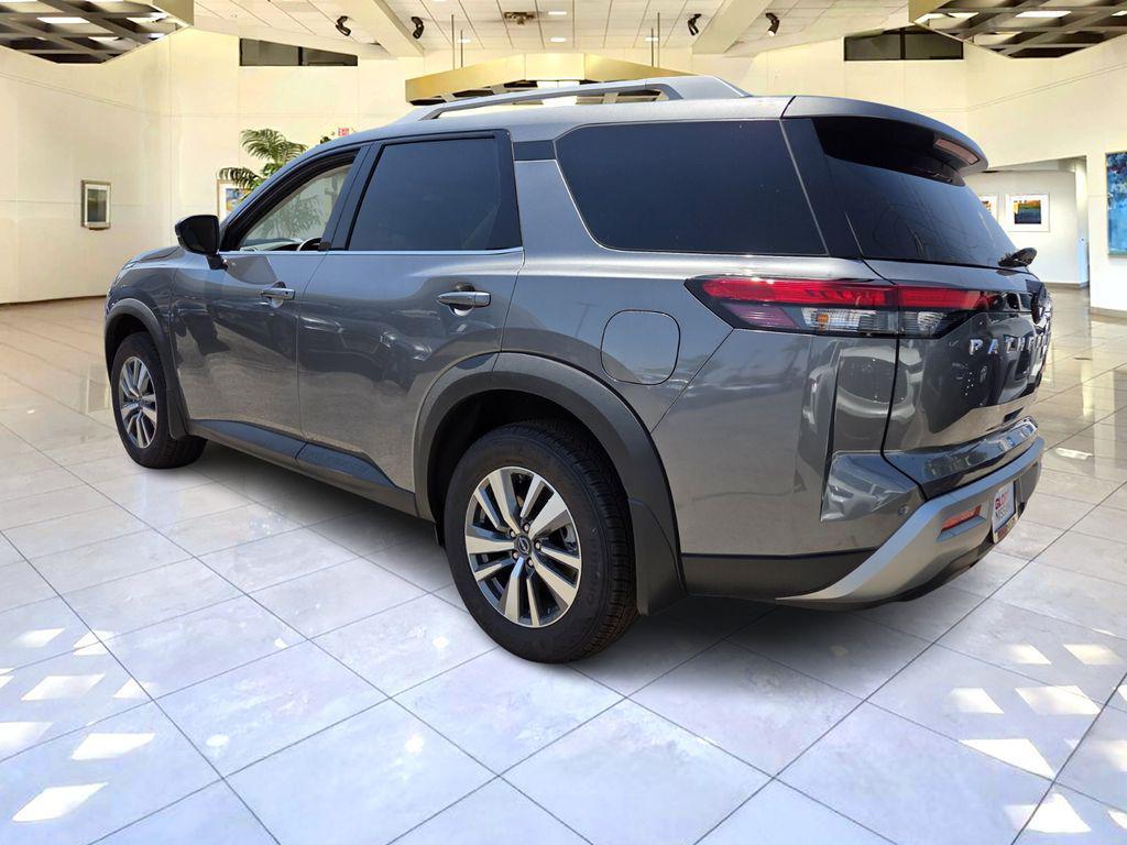 new 2025 Nissan Pathfinder car, priced at $40,130