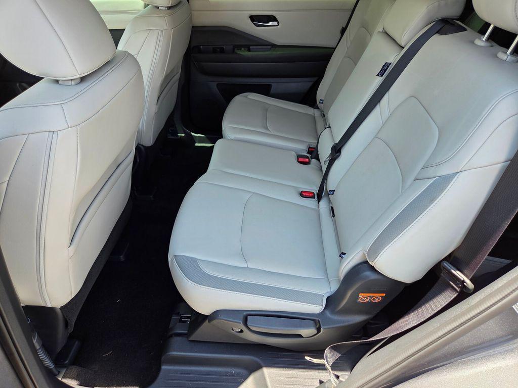 new 2025 Nissan Pathfinder car, priced at $40,130