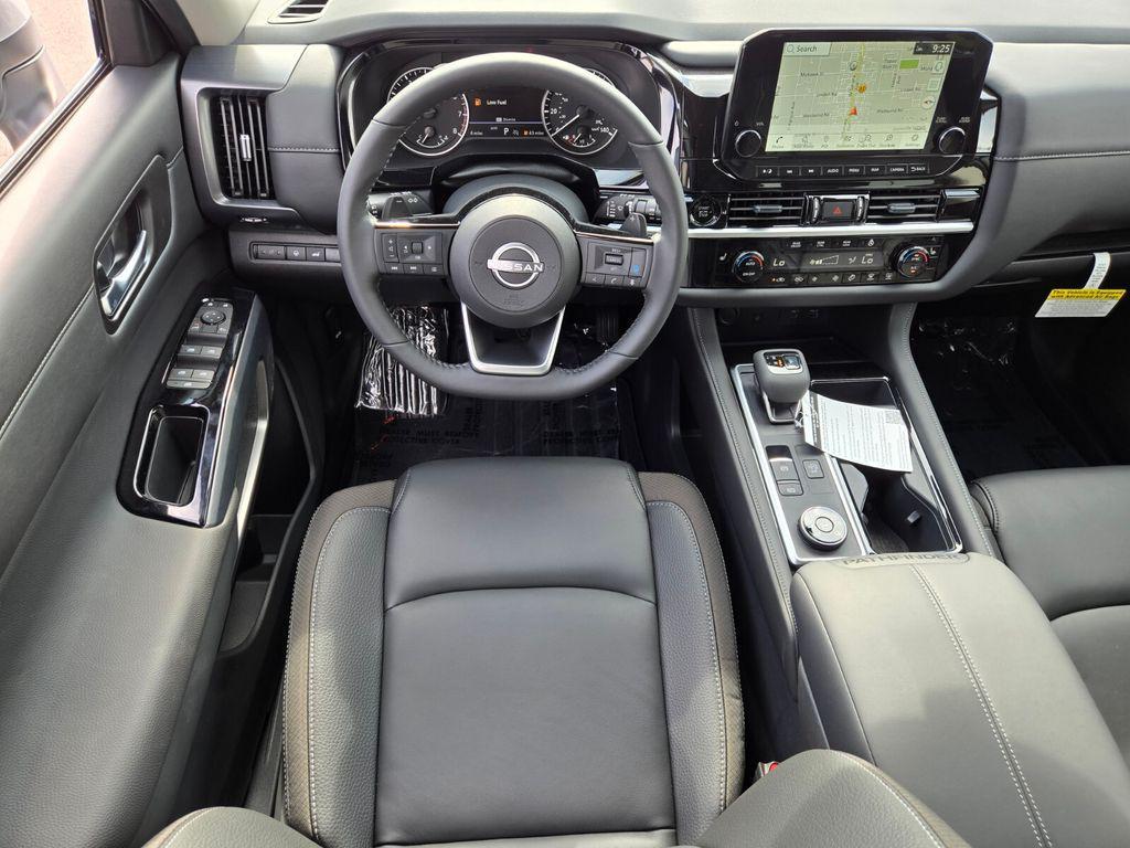 new 2025 Nissan Pathfinder car, priced at $41,922