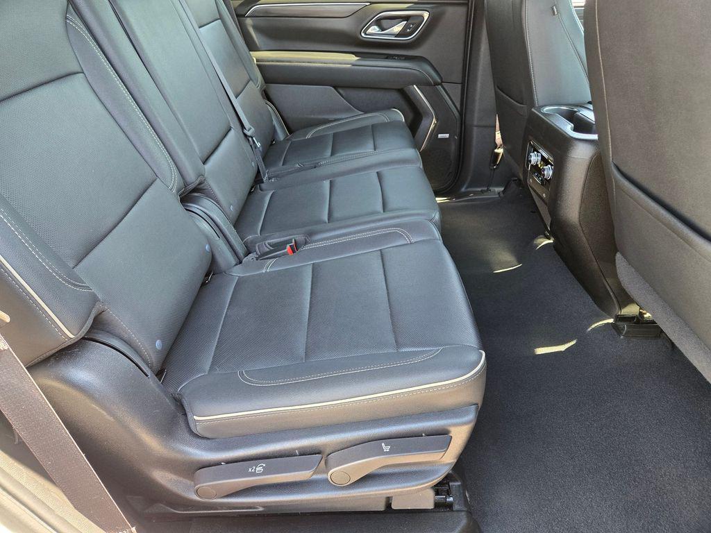 used 2023 GMC Yukon car, priced at $48,000