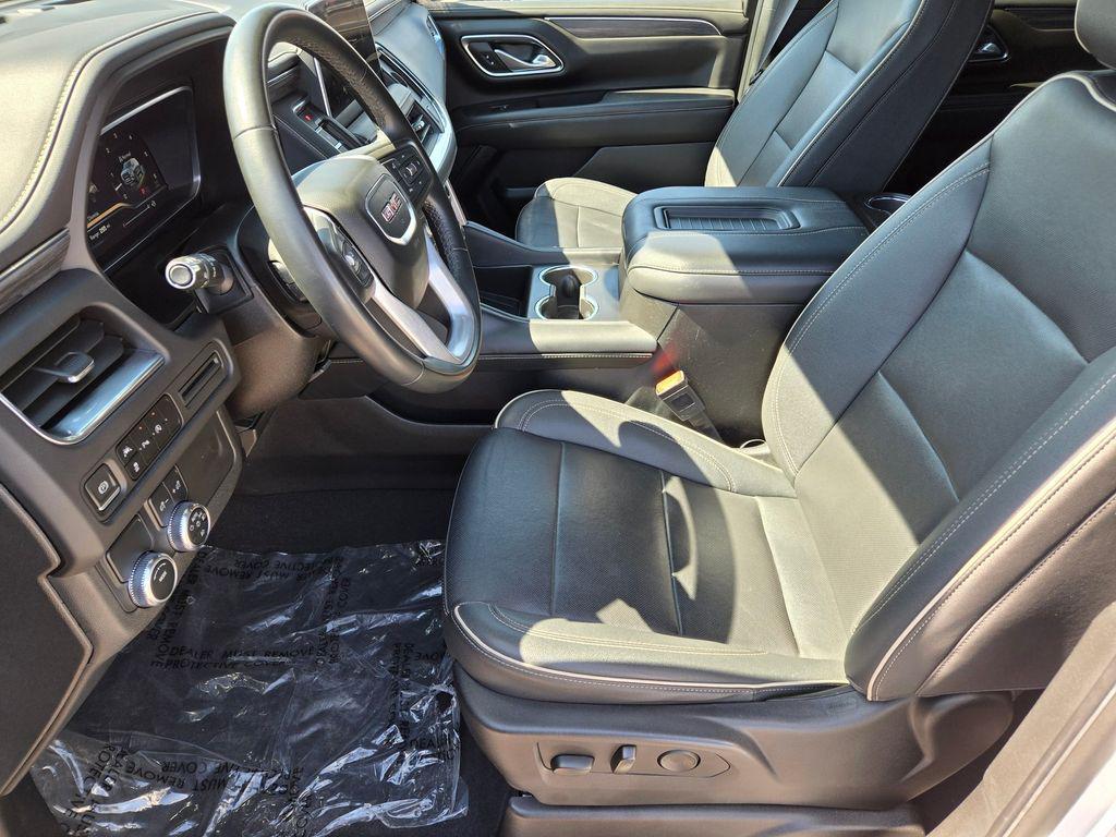 used 2023 GMC Yukon car, priced at $48,000