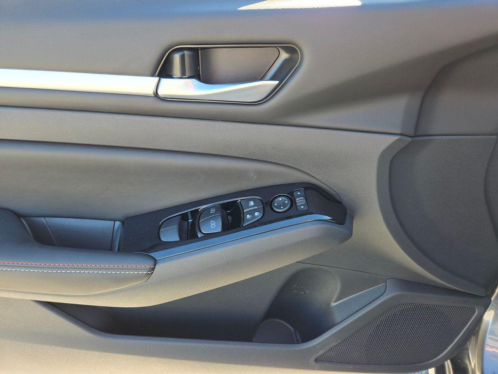new 2025 Nissan Altima car, priced at $30,175