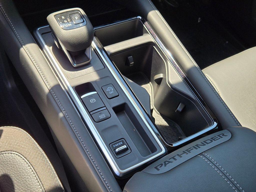 new 2025 Nissan Pathfinder car, priced at $40,513