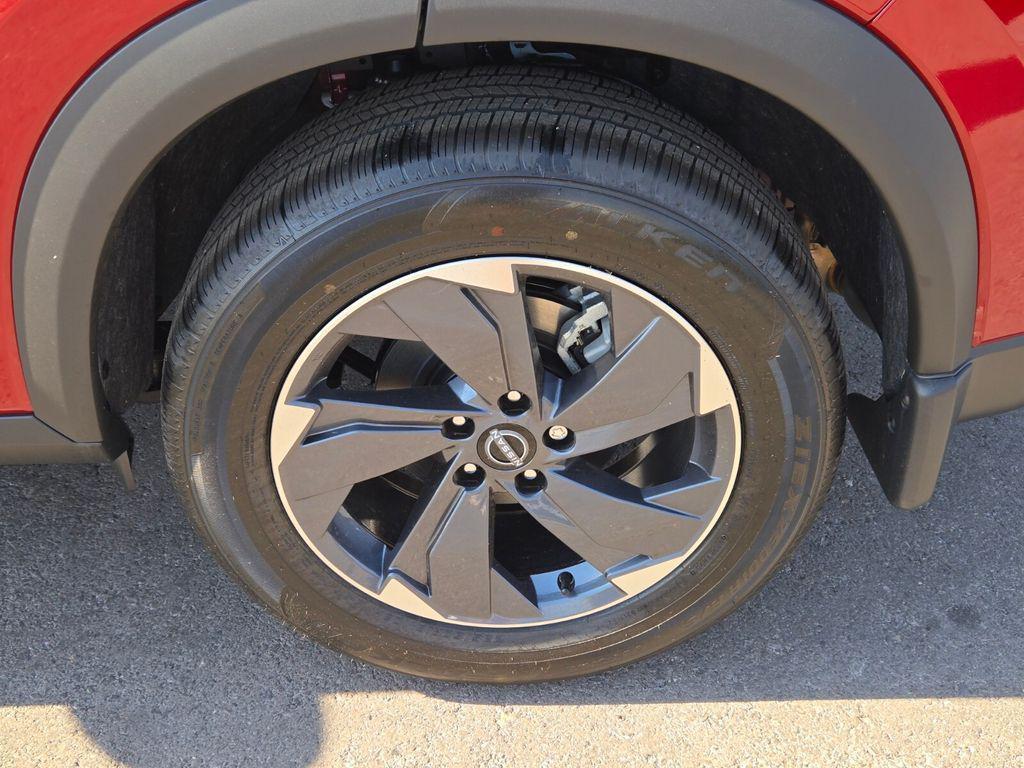 new 2025 Nissan Rogue car, priced at $30,427
