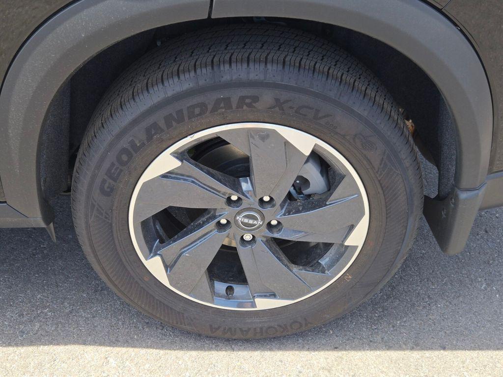 new 2025 Nissan Rogue car, priced at $32,756
