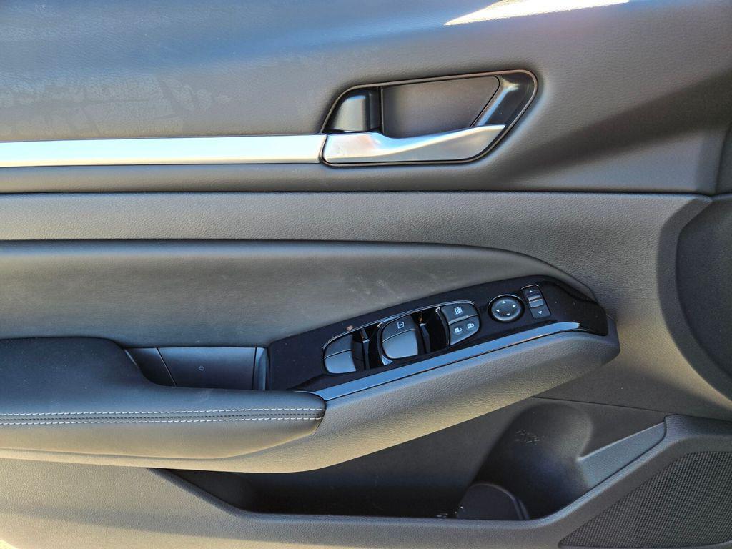 new 2025 Nissan Altima car, priced at $31,711