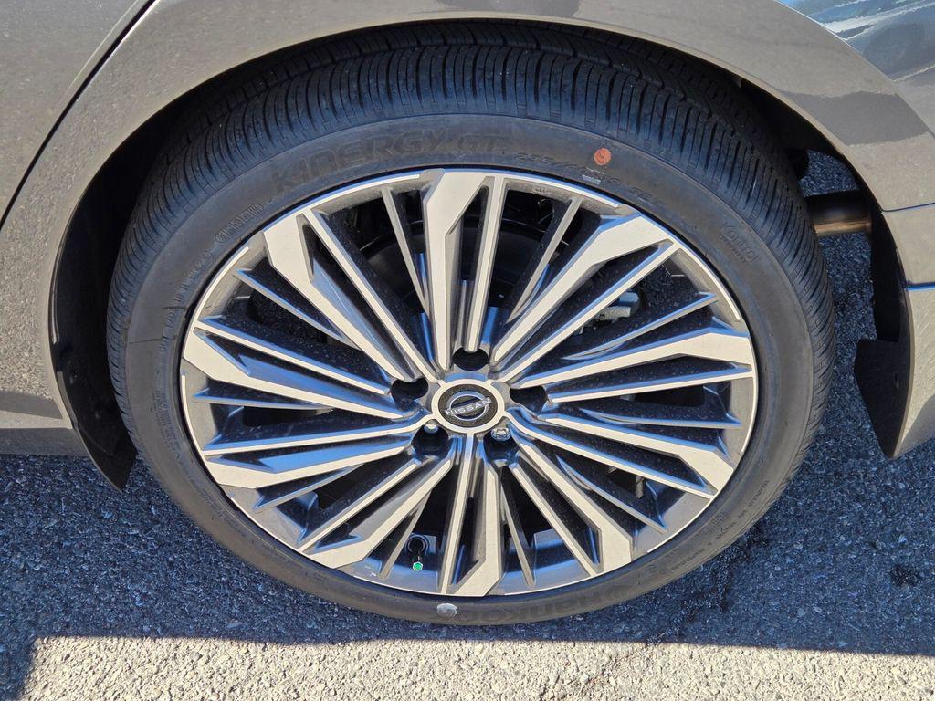 new 2025 Nissan Altima car, priced at $31,711