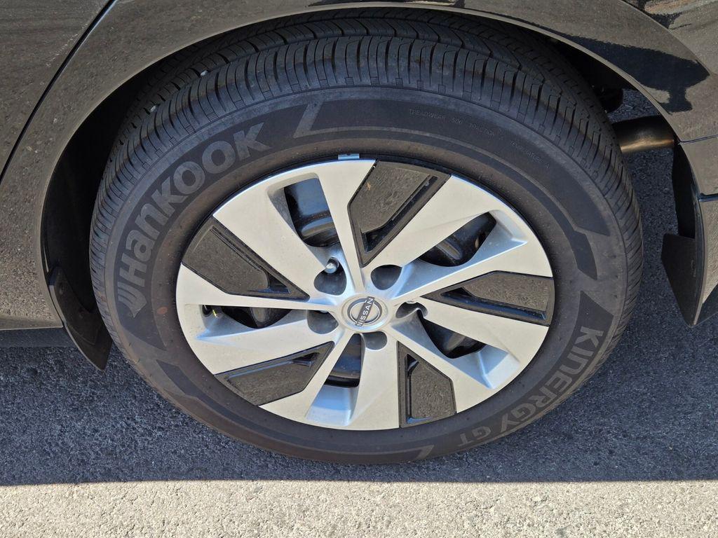 new 2025 Nissan Altima car, priced at $26,738