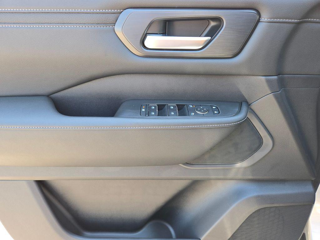 new 2025 Nissan Armada car, priced at $54,432