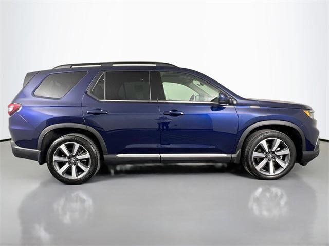 used 2023 Honda Pilot car, priced at $42,999