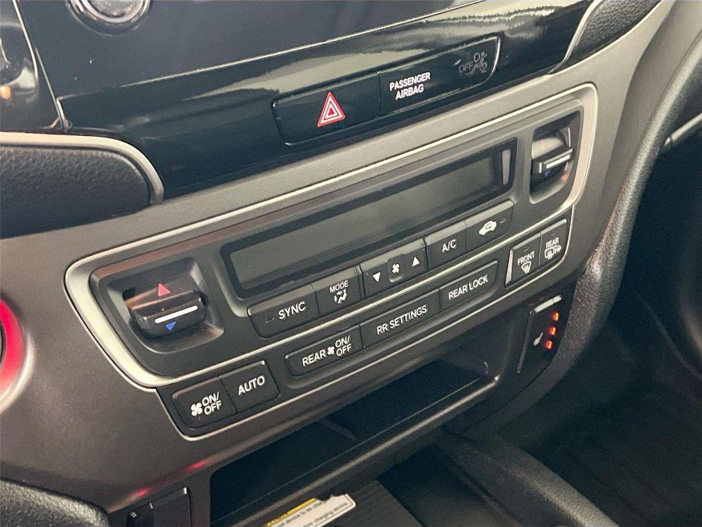 used 2021 Honda Pilot car, priced at $26,650