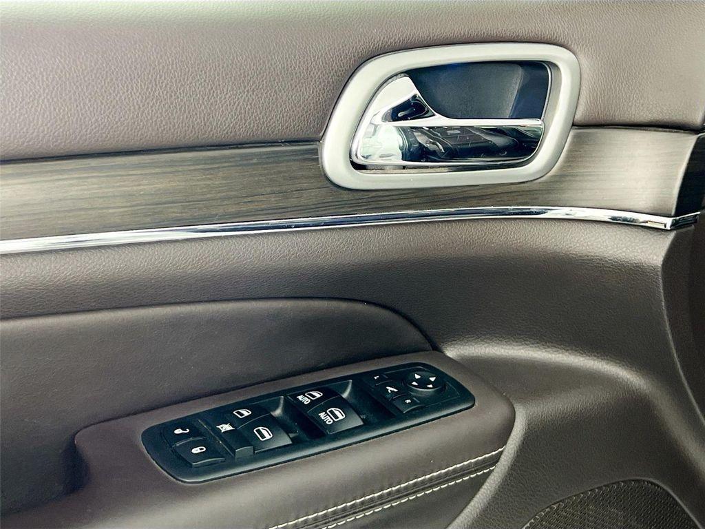 used 2018 Jeep Grand Cherokee car, priced at $16,500