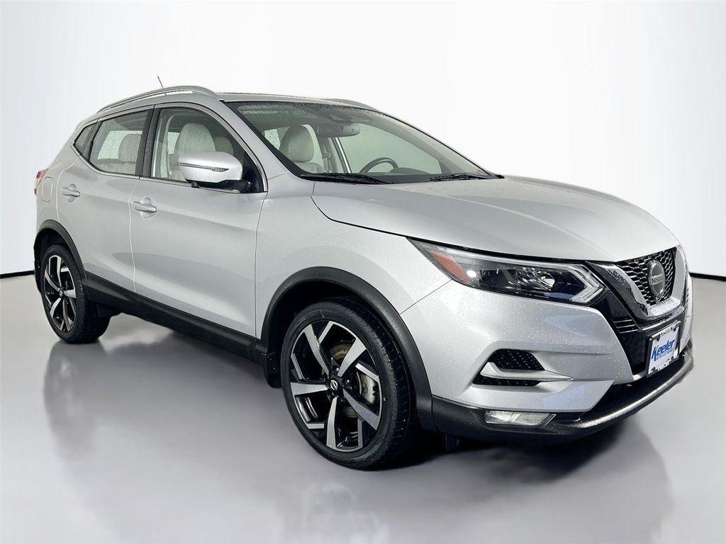 used 2020 Nissan Rogue Sport car, priced at $19,895