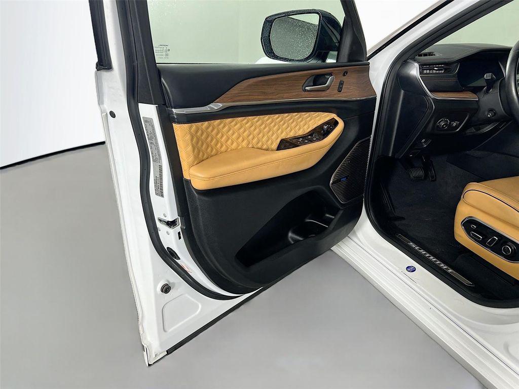 used 2022 Jeep Grand Cherokee car, priced at $38,844