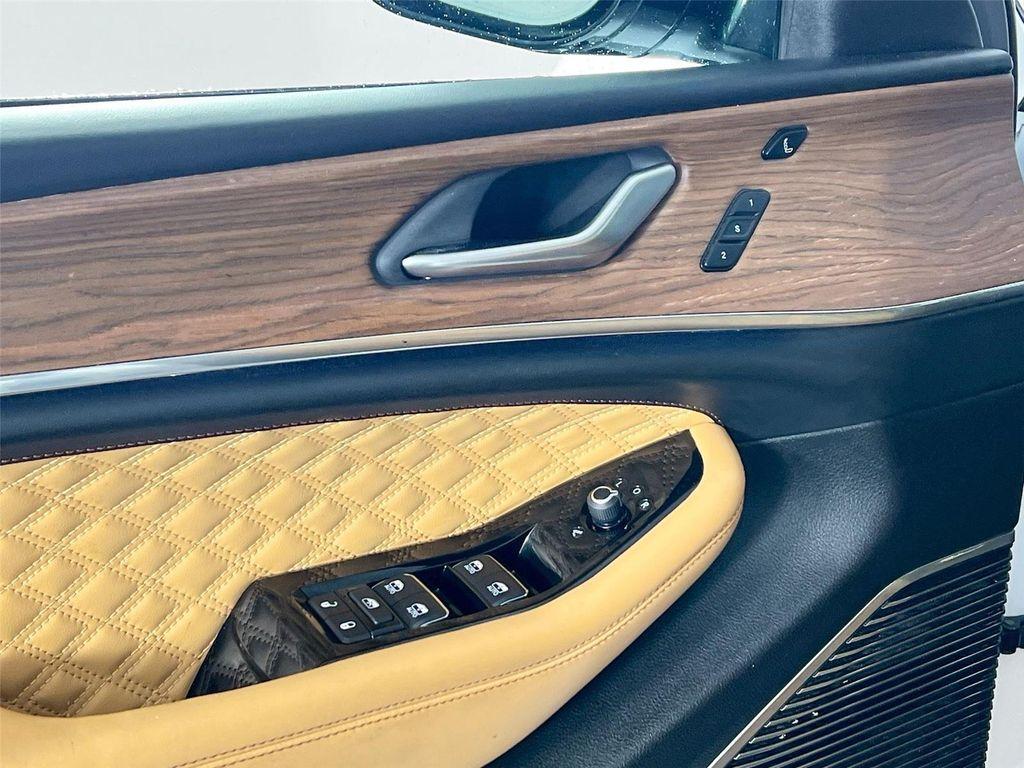 used 2022 Jeep Grand Cherokee car, priced at $38,844