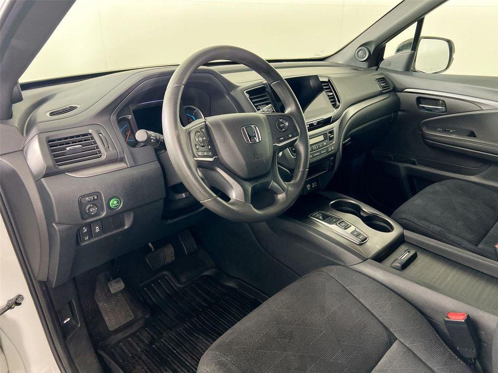 used 2022 Honda Pilot car, priced at $31,000
