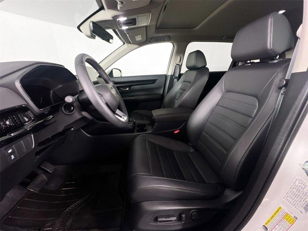 used 2024 Honda CR-V car, priced at $33,000