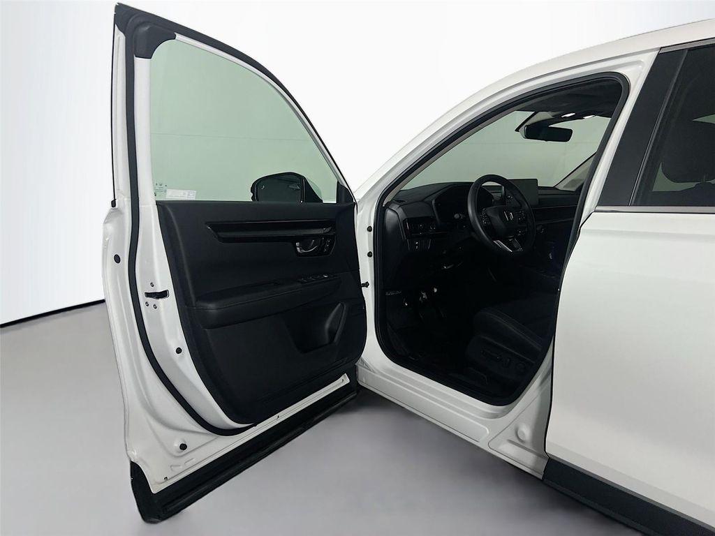 used 2024 Honda CR-V car, priced at $33,000