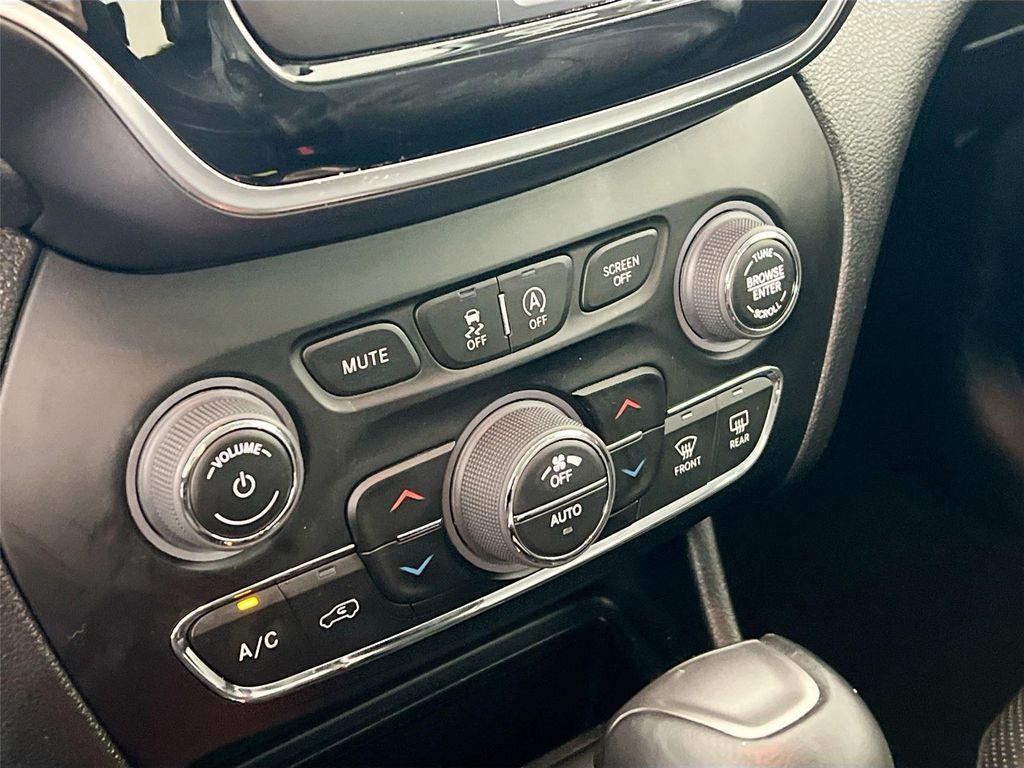 used 2022 Jeep Cherokee car, priced at $26,350