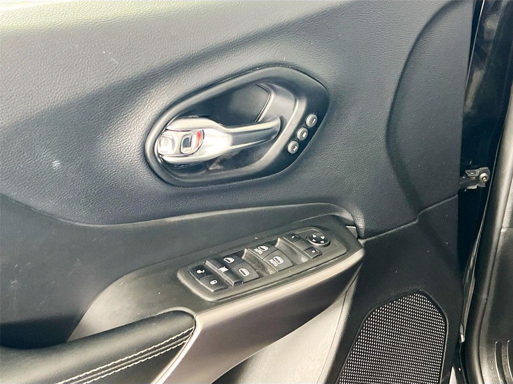 used 2022 Jeep Cherokee car, priced at $26,350