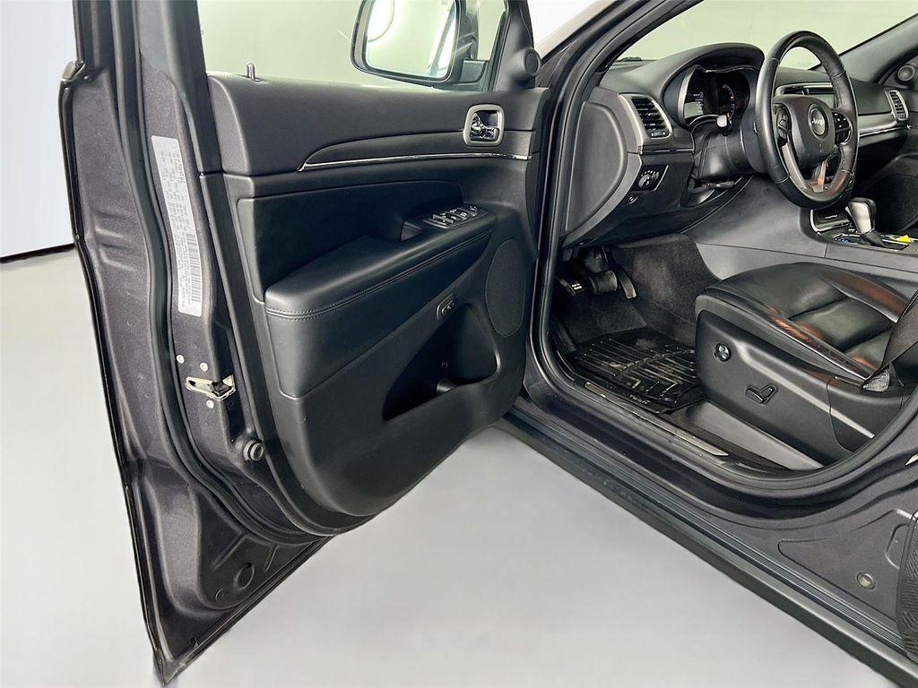 used 2018 Jeep Grand Cherokee car, priced at $18,500