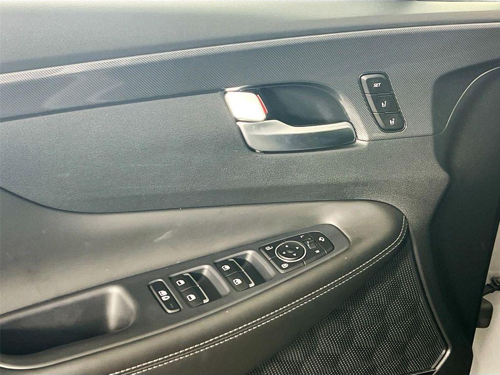 used 2023 Hyundai Santa Fe car, priced at $30,250