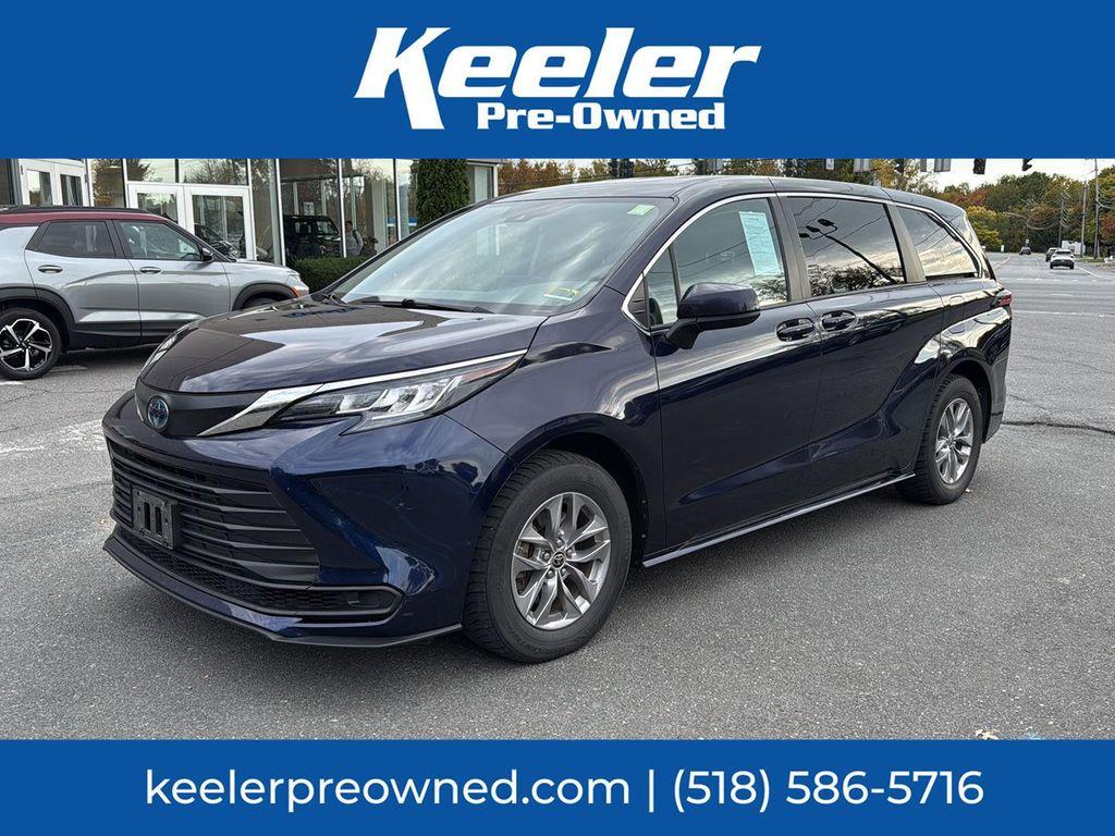 used 2022 Toyota Sienna car, priced at $32,995