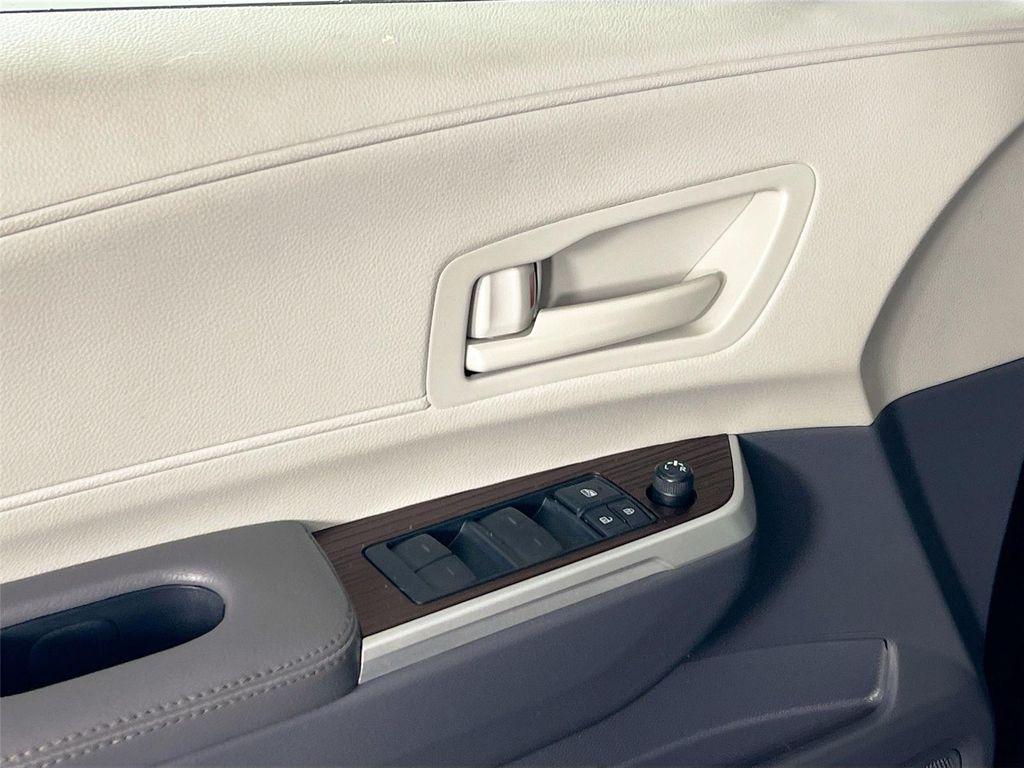 used 2022 Toyota Sienna car, priced at $32,995