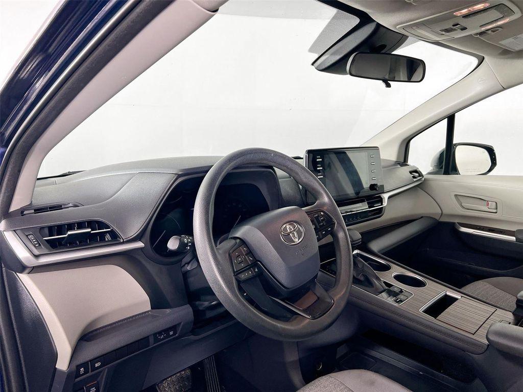 used 2022 Toyota Sienna car, priced at $32,995