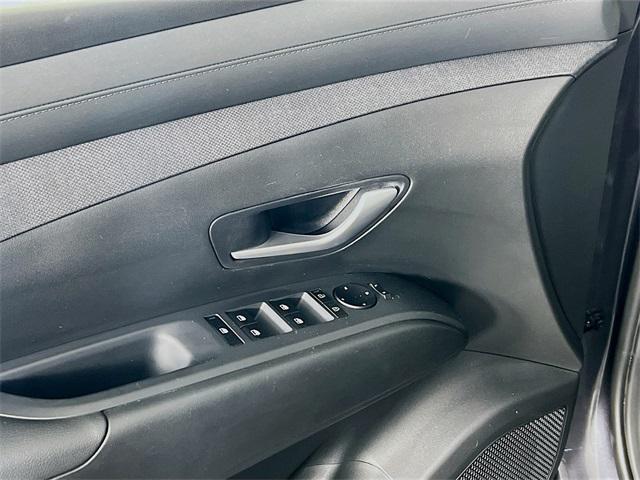 used 2025 Hyundai TUCSON Hybrid car, priced at $34,500