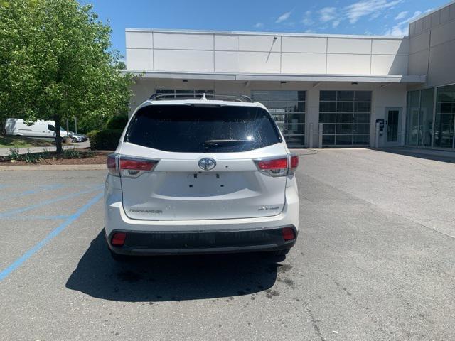 used 2015 Toyota Highlander car, priced at $17,994