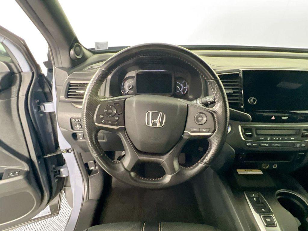 used 2022 Honda Passport car, priced at $33,500