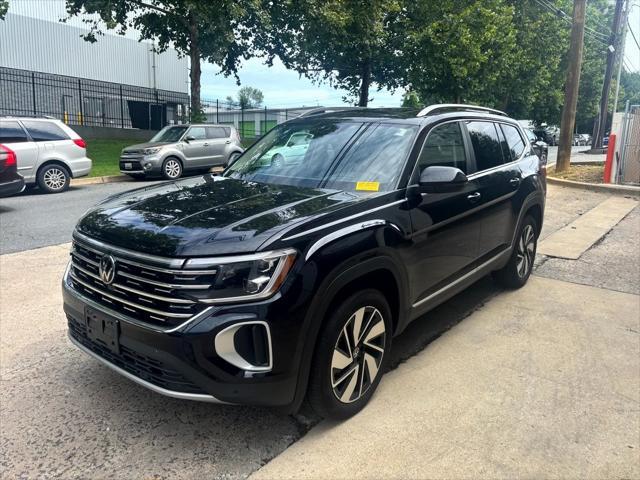 used 2024 Volkswagen Atlas car, priced at $40,500