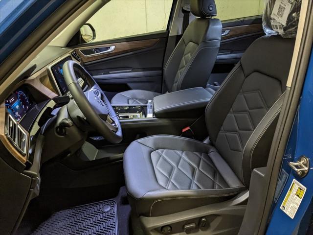new 2025 Volkswagen Atlas car, priced at $45,792