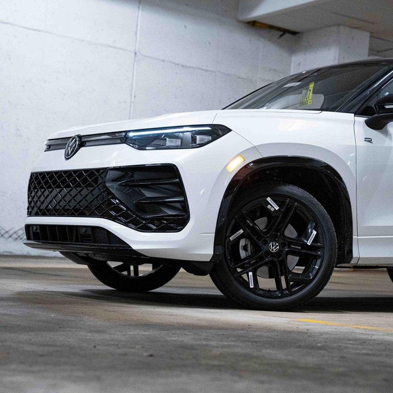 new 2025 Volkswagen Tiguan car, priced at $37,836