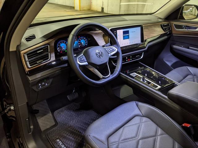 new 2025 Volkswagen Atlas car, priced at $43,587