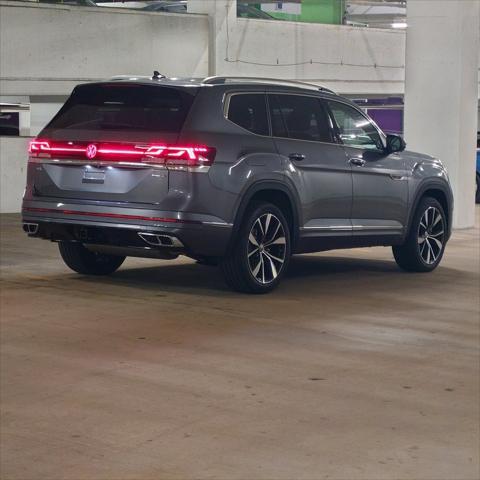 new 2025 Volkswagen Atlas car, priced at $52,661