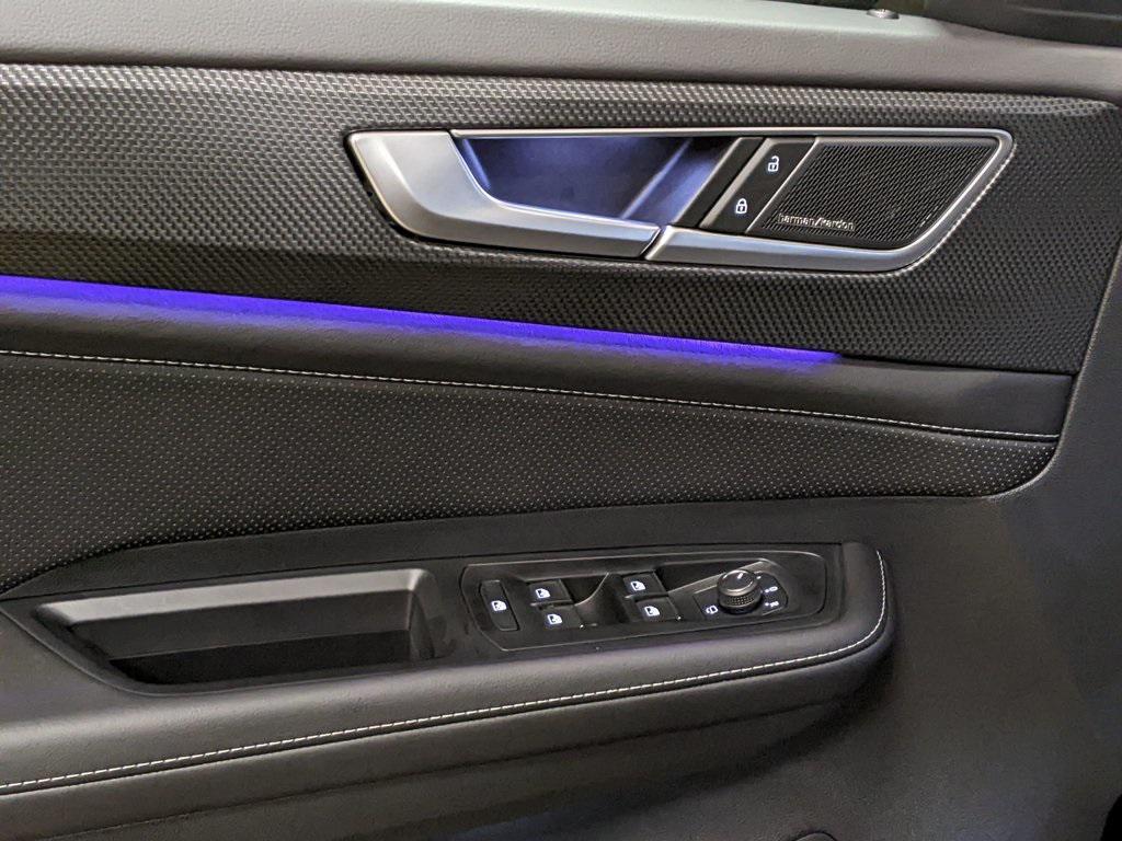 new 2026 Volkswagen Atlas Cross Sport car, priced at $53,293