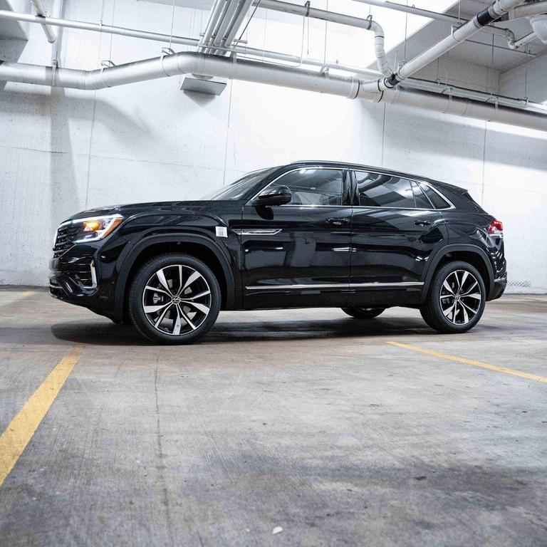 new 2026 Volkswagen Atlas Cross Sport car, priced at $53,293