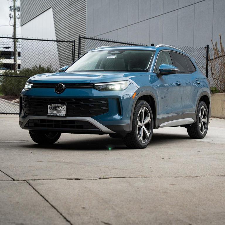 new 2025 Volkswagen Tiguan car, priced at $35,731