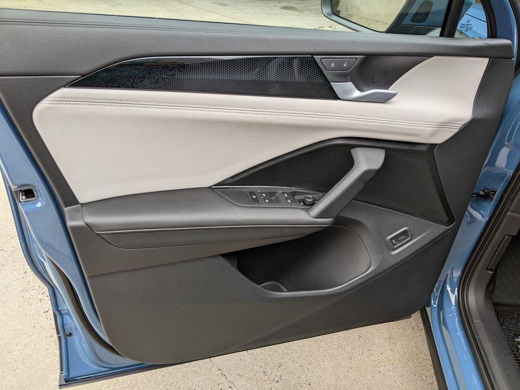 new 2025 Volkswagen Tiguan car, priced at $35,731