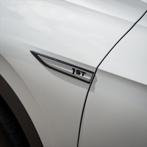 used 2021 Volkswagen ID.4 car, priced at $21,000