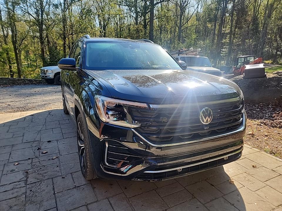 used 2025 Volkswagen Atlas car, priced at $44,500