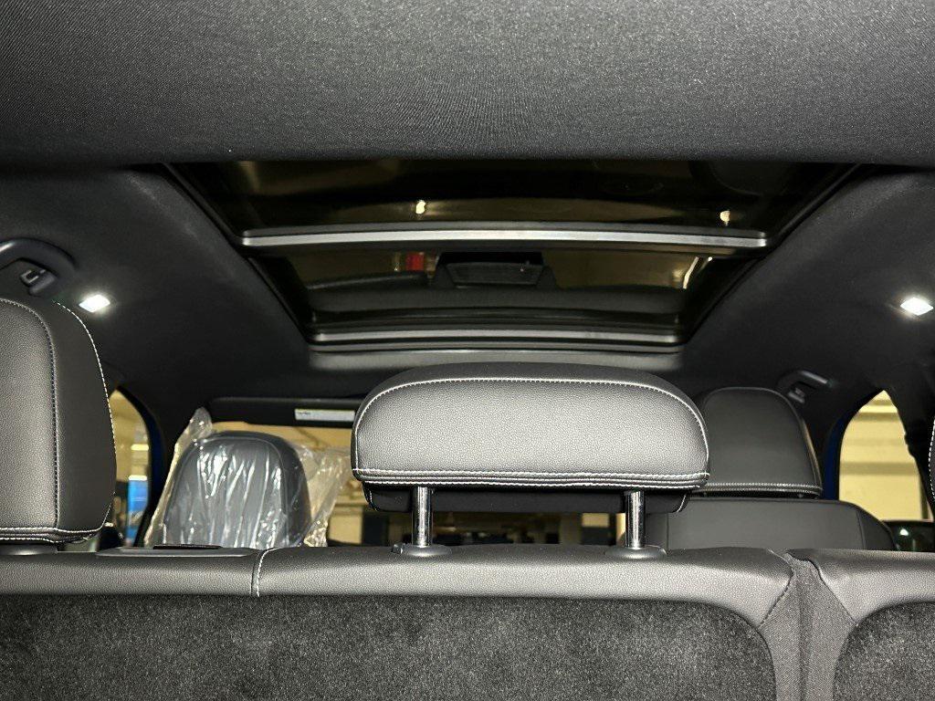new 2025 Volkswagen Atlas Cross Sport car, priced at $40,411