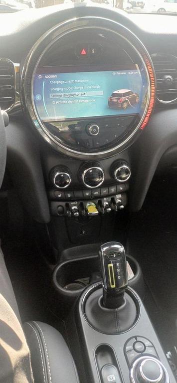 used 2023 MINI Hardtop car, priced at $22,500